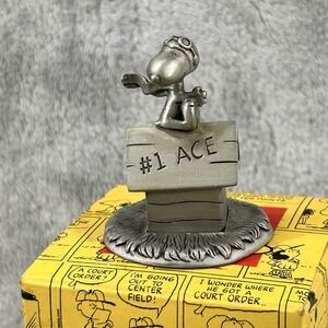 Hallmark Peanuts‎ 'Flying High' Gallery Figurine Snoopy Aviation